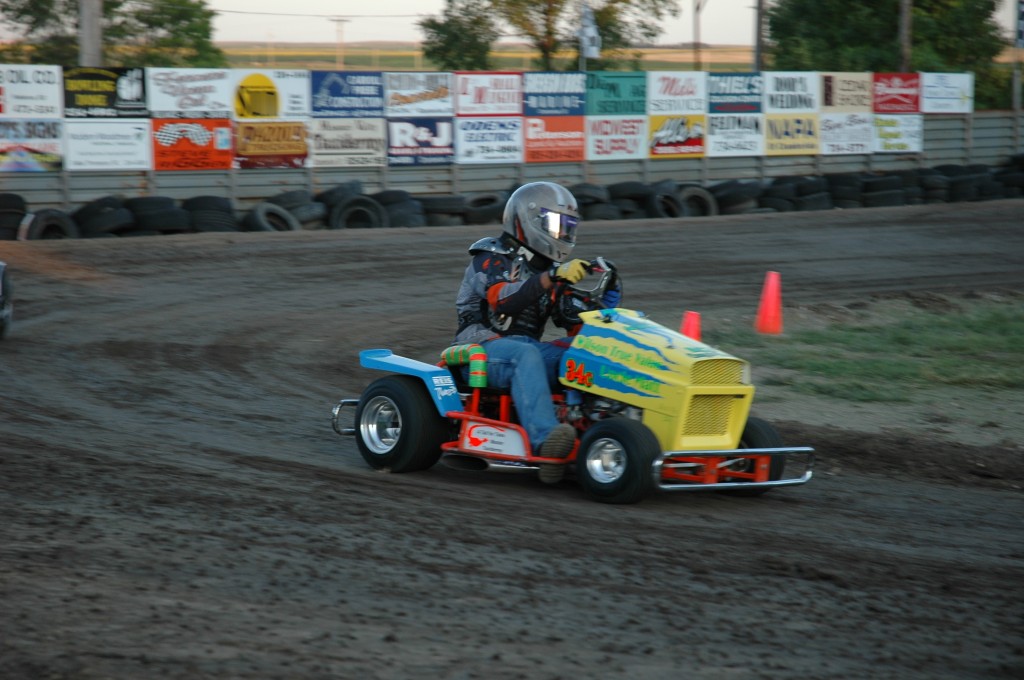 Lawnmower Races Armour, South Dakota